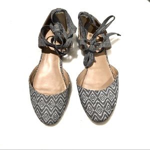 Women’s “Otisa” Lace-up Flats | Size 8.5